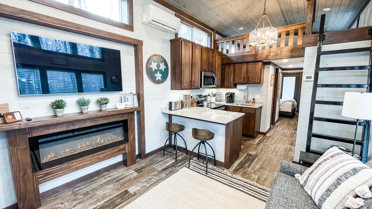 Photo of Livingroom in Tracy City