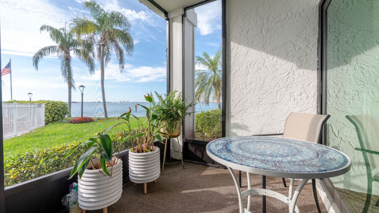 Photo of Patio Balcony in Casa del Mar