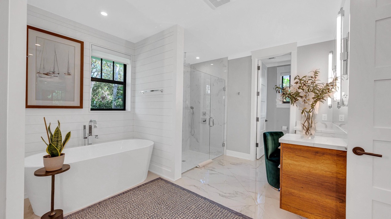 Photo of Bathroom in Del-Ida Park Historic District