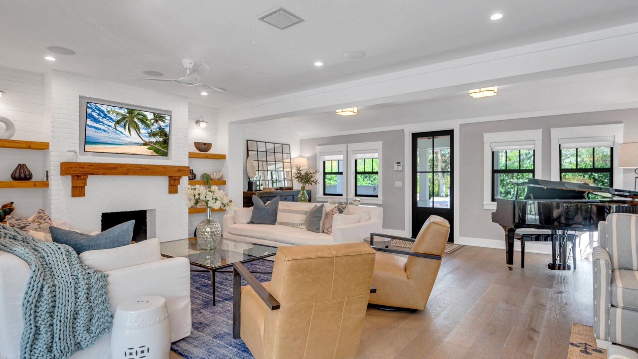 Photo of Livingroom in Del-Ida Park Historic District