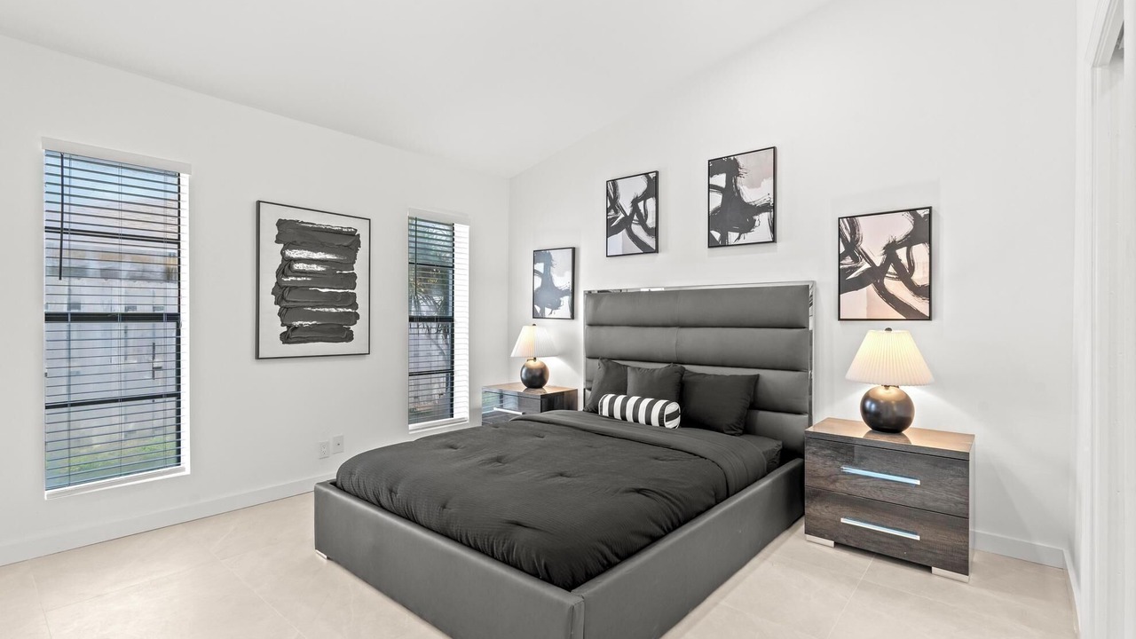 Photo of Bedroom in Greenview Shores