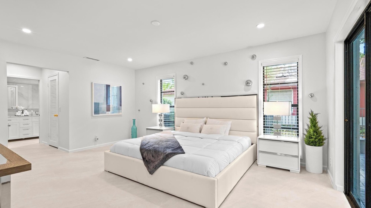 Photo of Bedroom in Greenview Shores