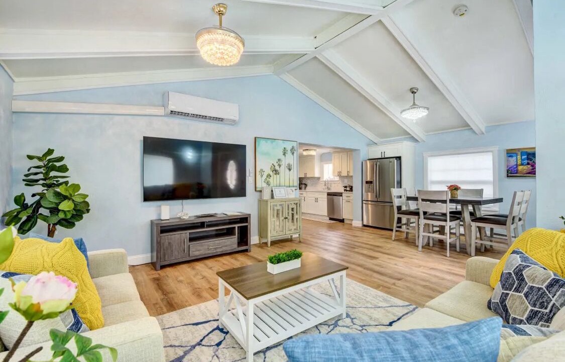 Photo of Livingroom in North Trail