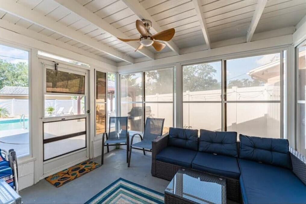 Photo of Livingroom in Disston Heights