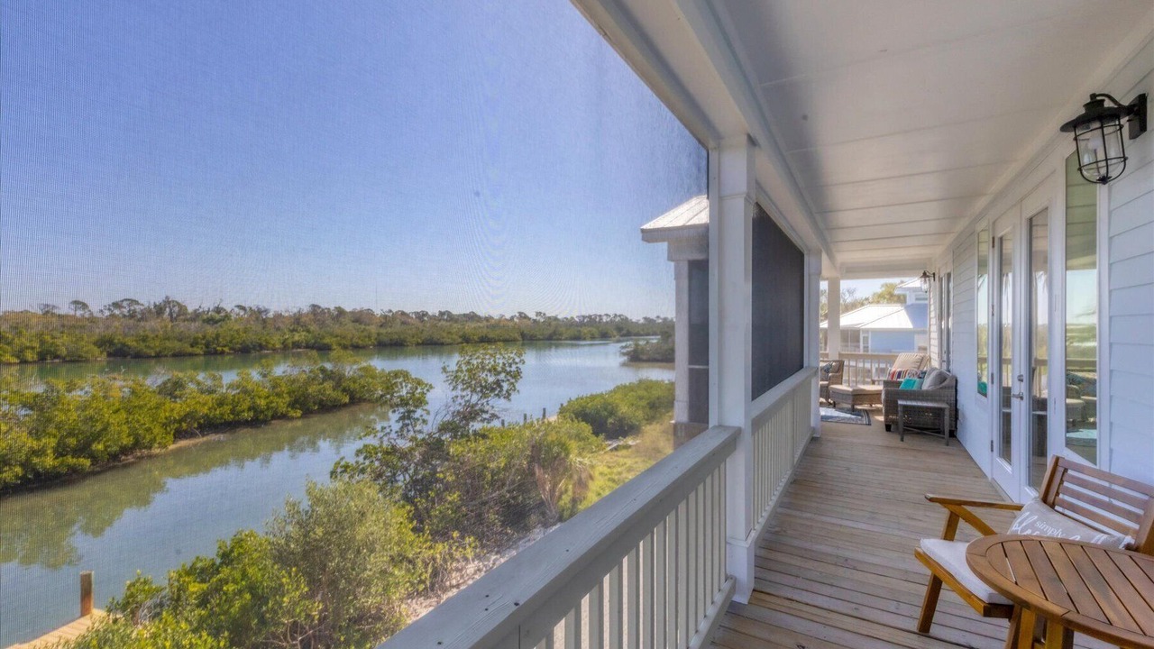 Photo of Patio Balcony in Palm Island