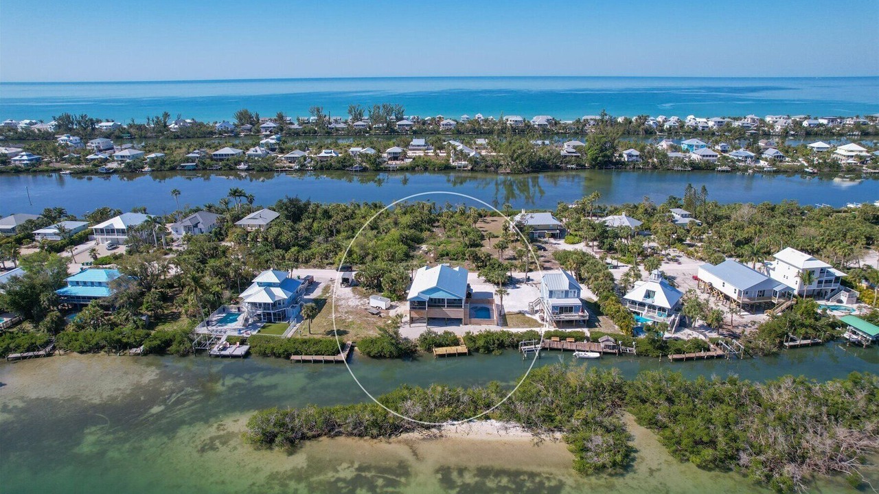Photo of Outdoor in Palm Island