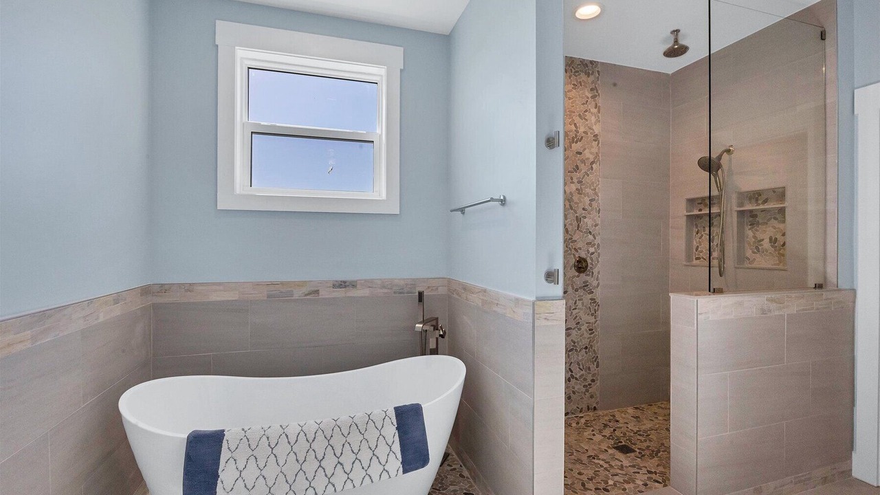 Photo of Bathroom in Palm Island