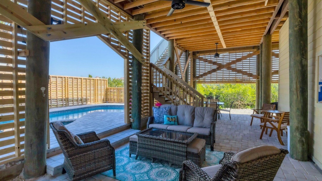 Photo of Patio Balcony in Palm Island