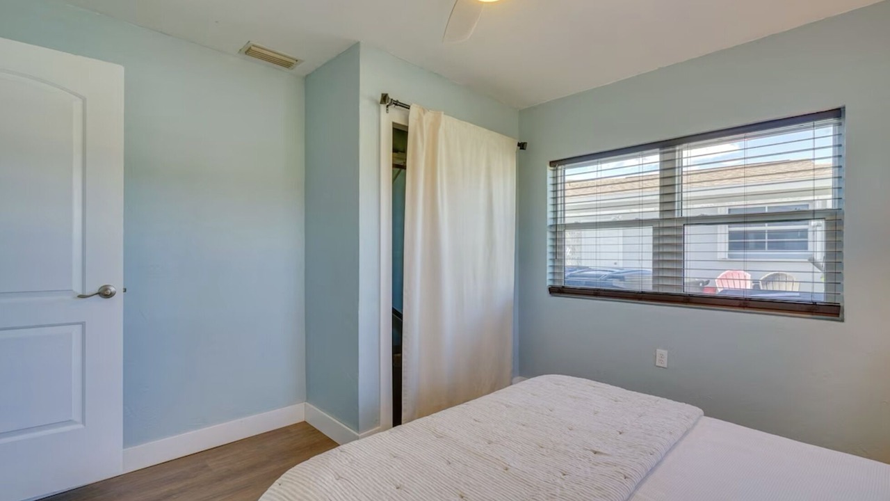 Photo of Bedroom in Lochmoor Waterway Estates