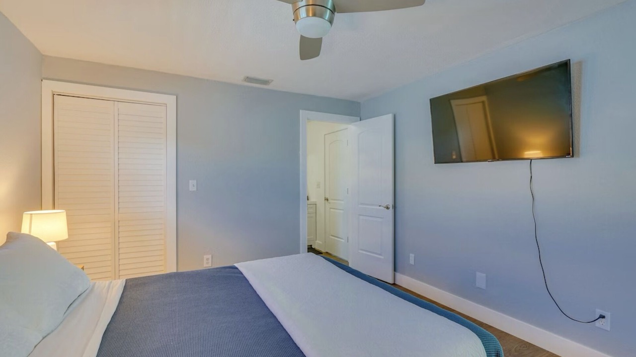 Photo of Bedroom in Lochmoor Waterway Estates
