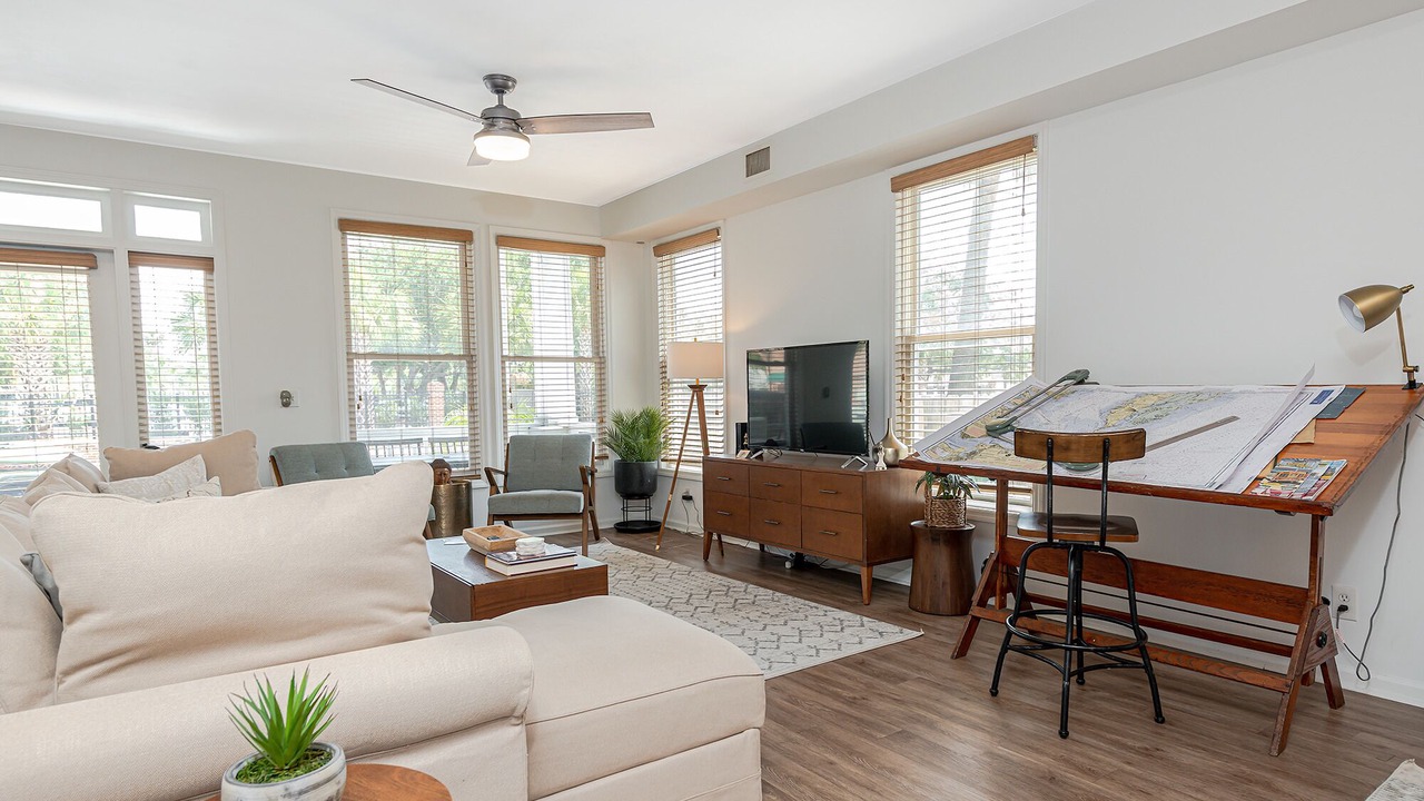 Photo of Livingroom in East Ybor