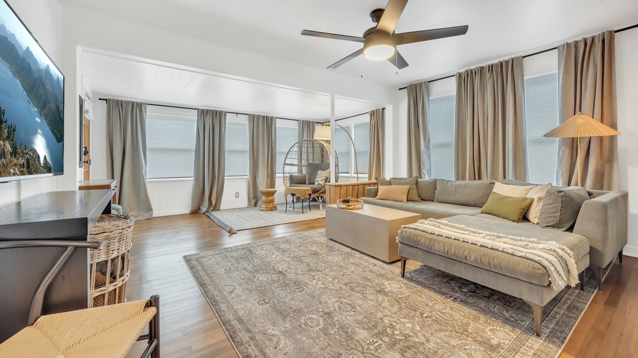 Photo of Livingroom in Murray Hill
