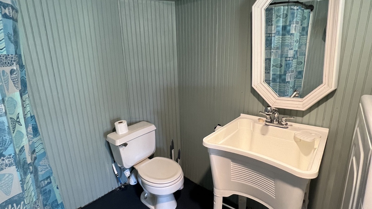 Photo of Bathroom in Surf Side Shores