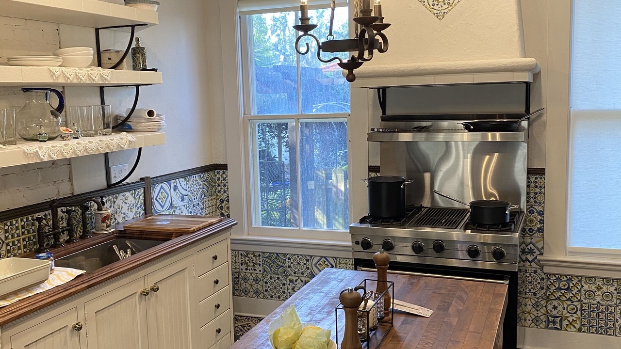 Photo of Kitchen in Downtown Historic District