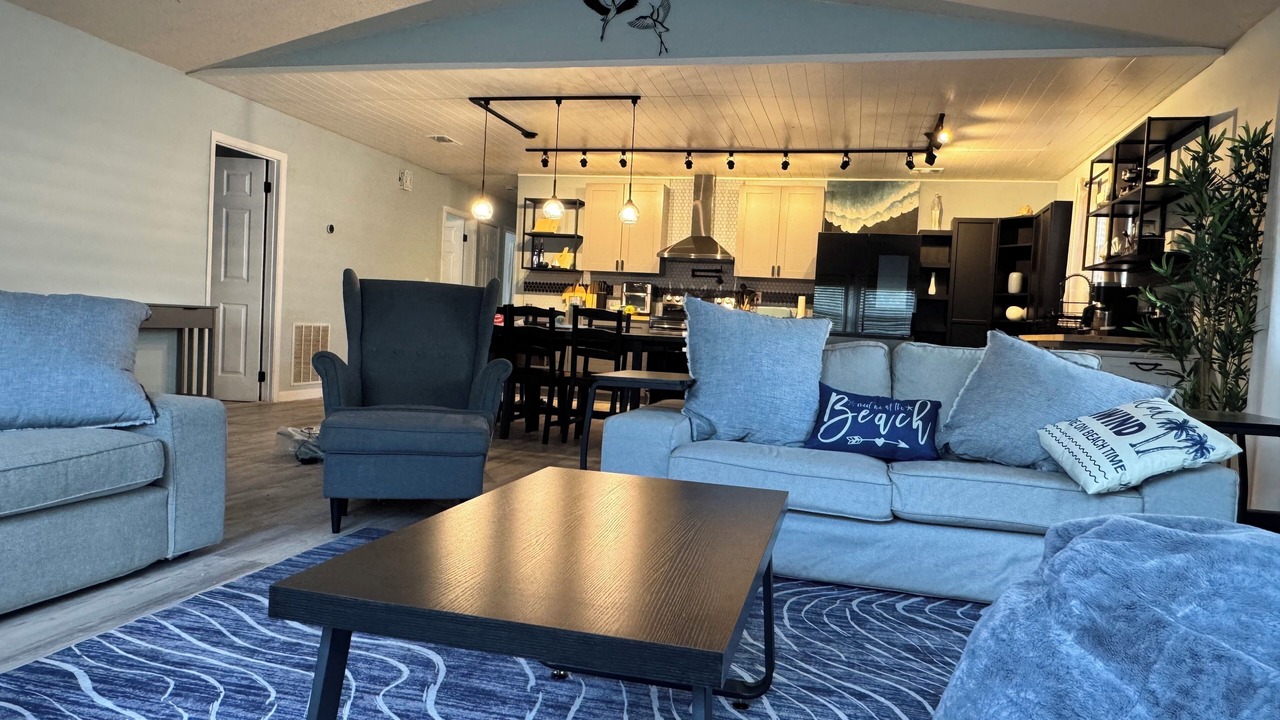 Photo of Livingroom in Jacksonville Beach