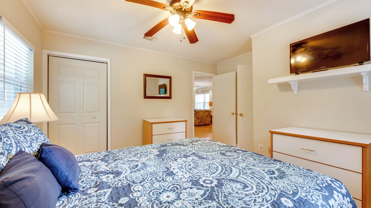 Photo of Bedroom in Magnolia Bluffs