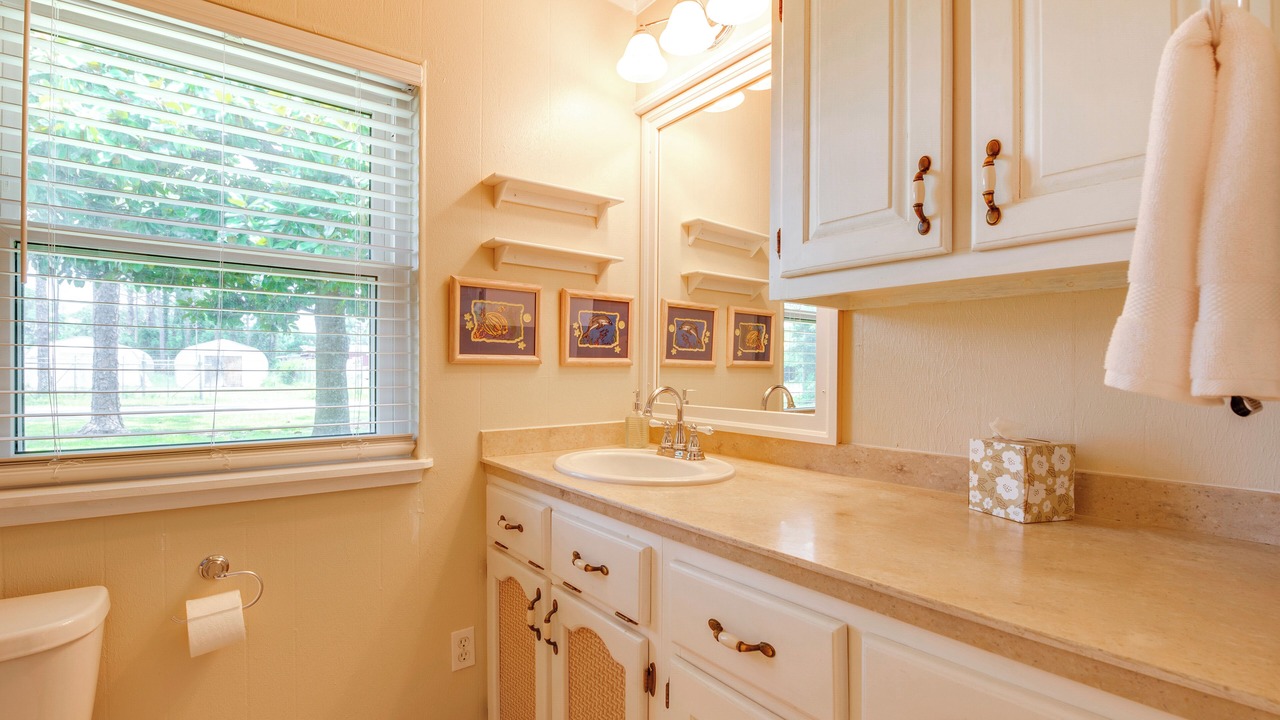 Photo of Bathroom in Magnolia Bluffs