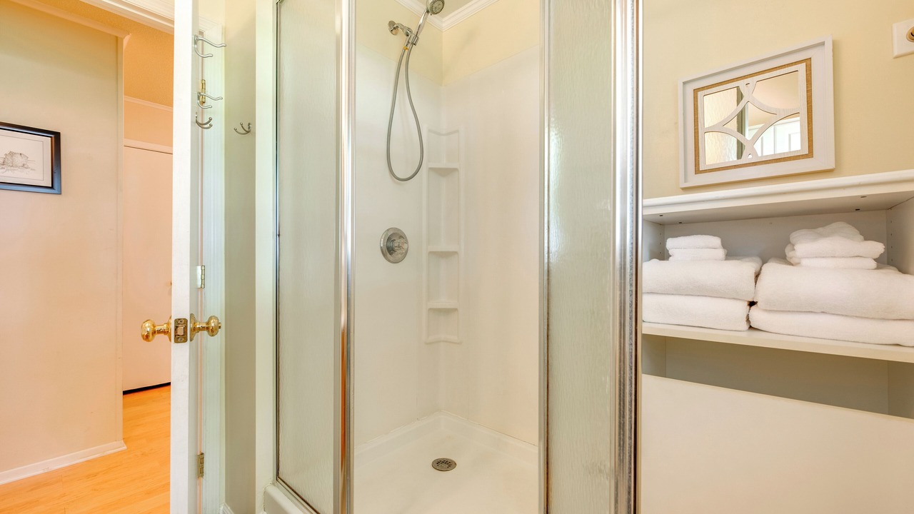 Photo of Bathroom in Magnolia Bluffs