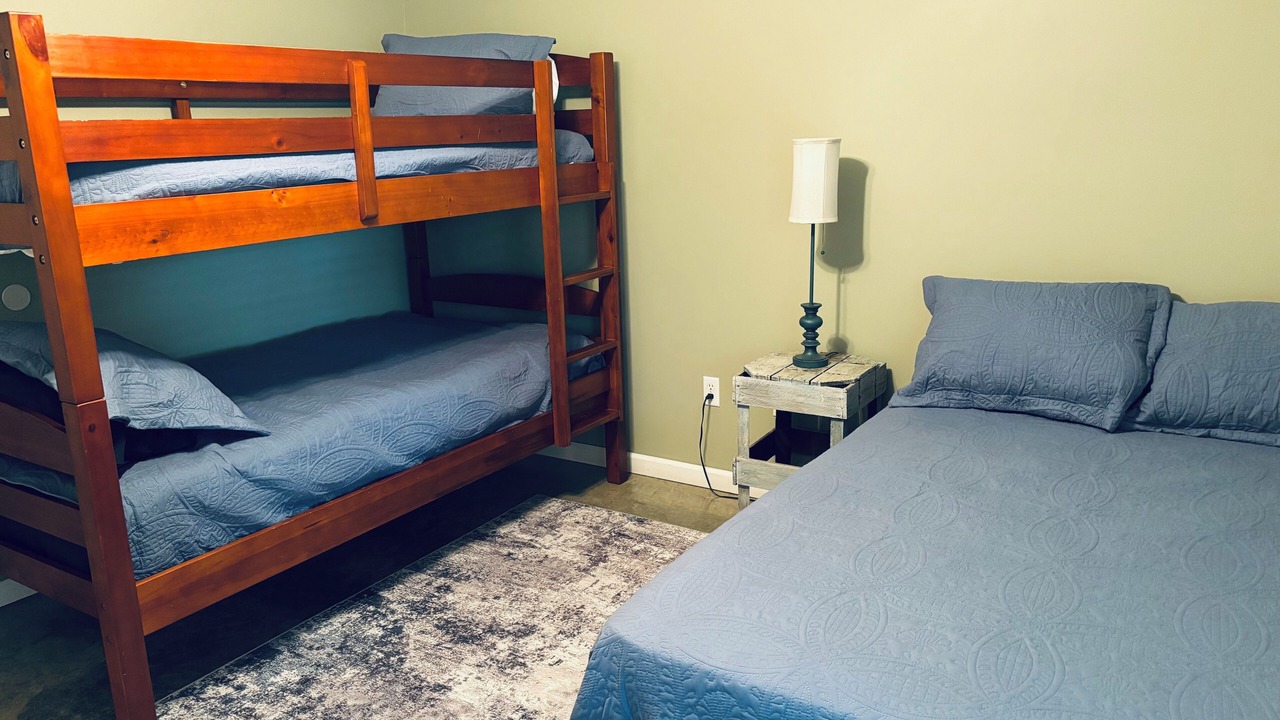 Photo of Bedroom in Albertville