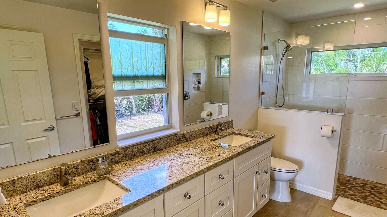 Photo of Bathroom in Pine Island Center