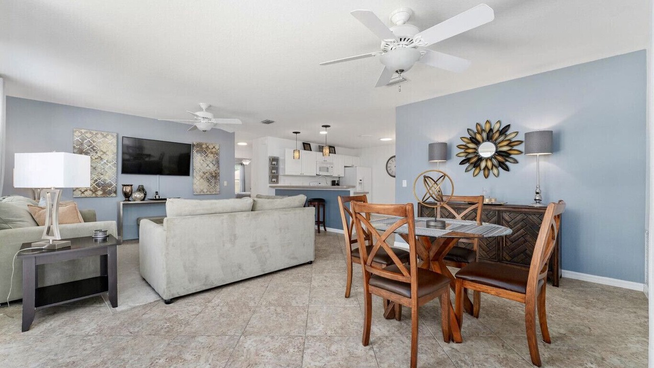 Photo of Livingroom in Duval