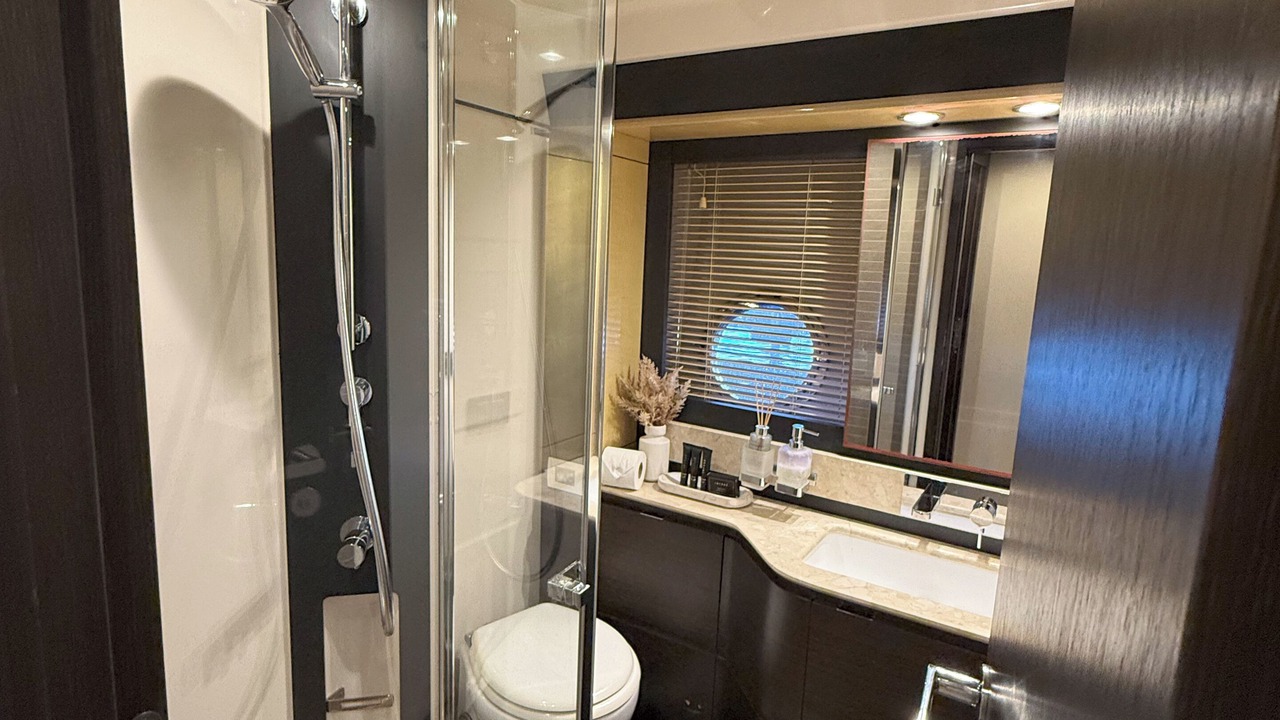 Photo of Bathroom in Allapattah