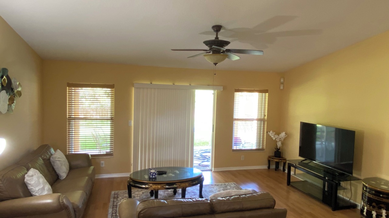 Photo of Livingroom in Port Saint Lucie