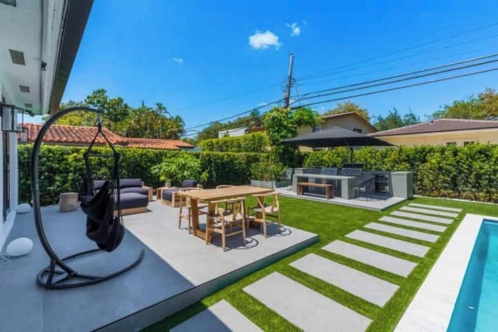 Photo of Outdoor in Country Club Section