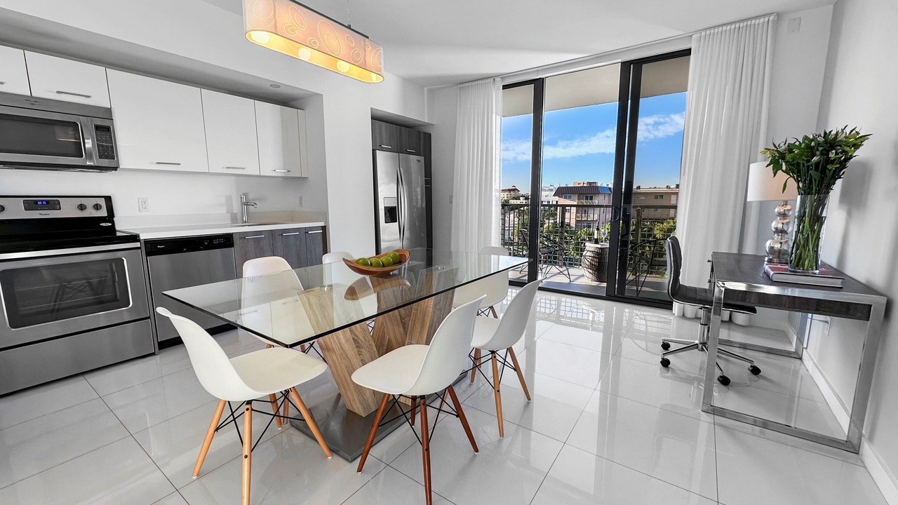 Photo of Kitchen in Bay Harbor Islands