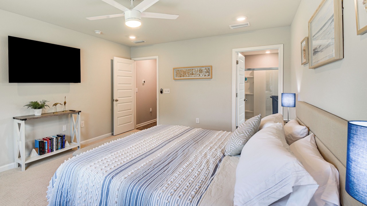 Photo of Bedroom in Foley
