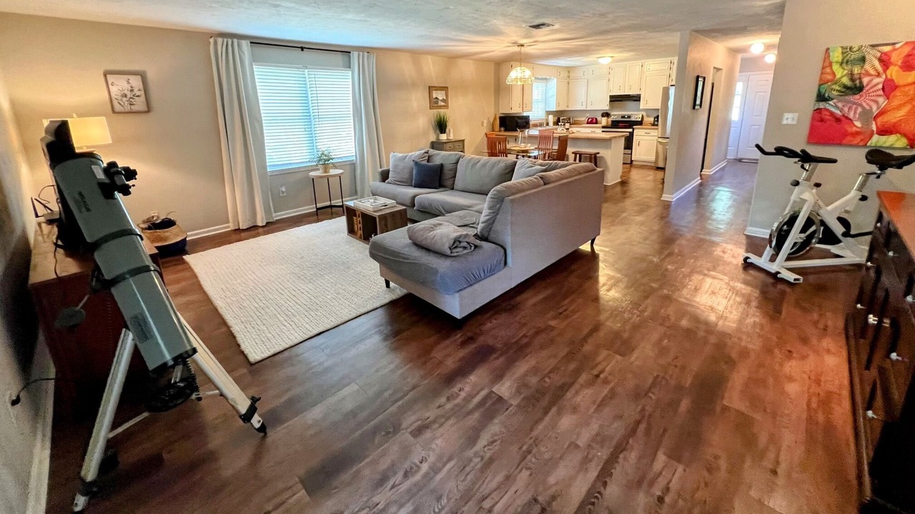 Photo of Livingroom in Woodland Drives