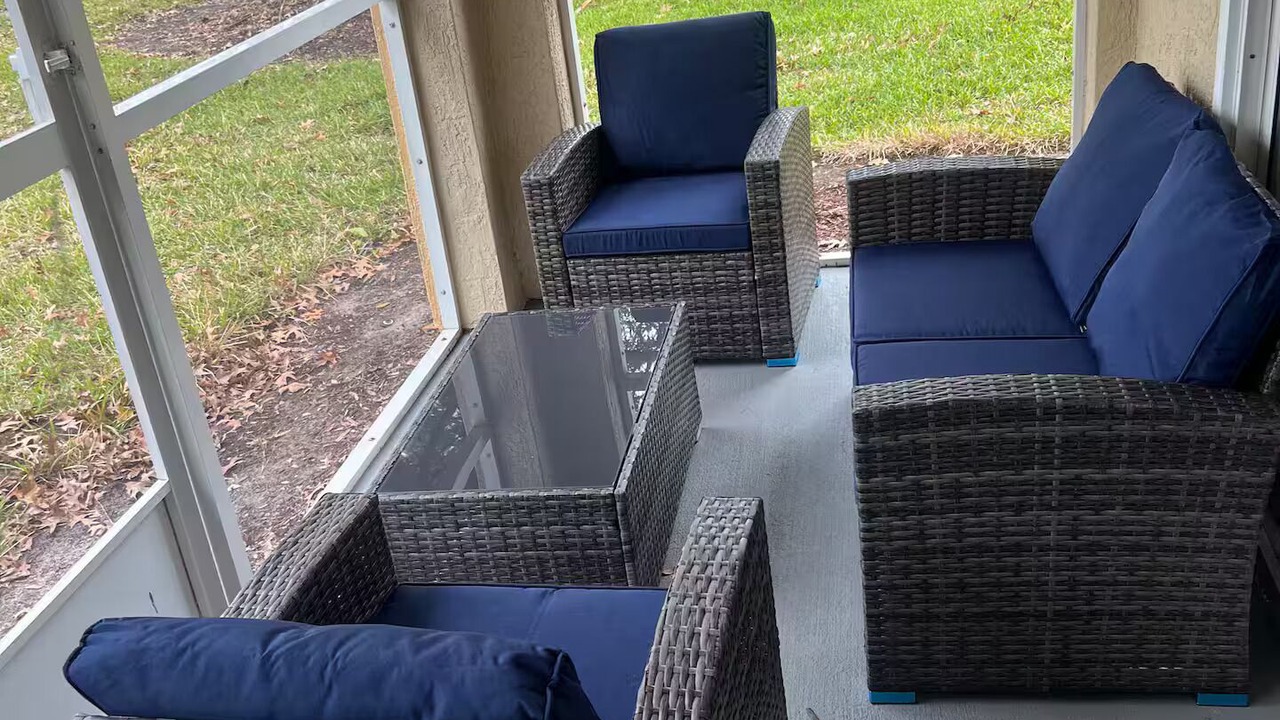 Photo of Patio Balcony in OakLeaf Plantation