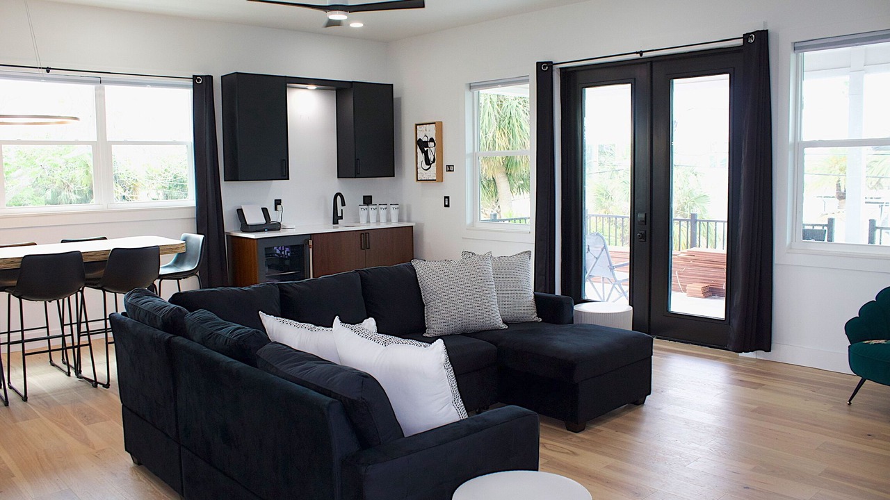 Photo of Livingroom in Redington Beach
