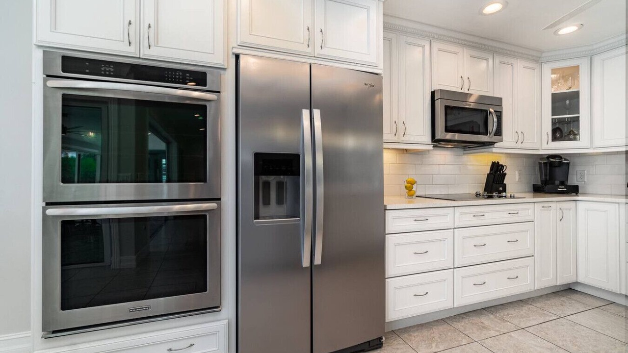 Photo of Kitchen in Lochmoor Waterway Estates