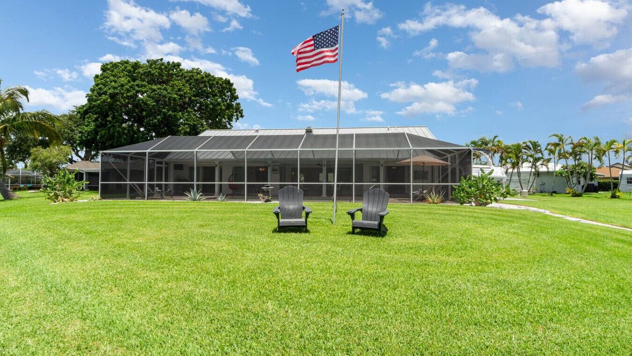Photo of Outdoor in Lochmoor Waterway Estates