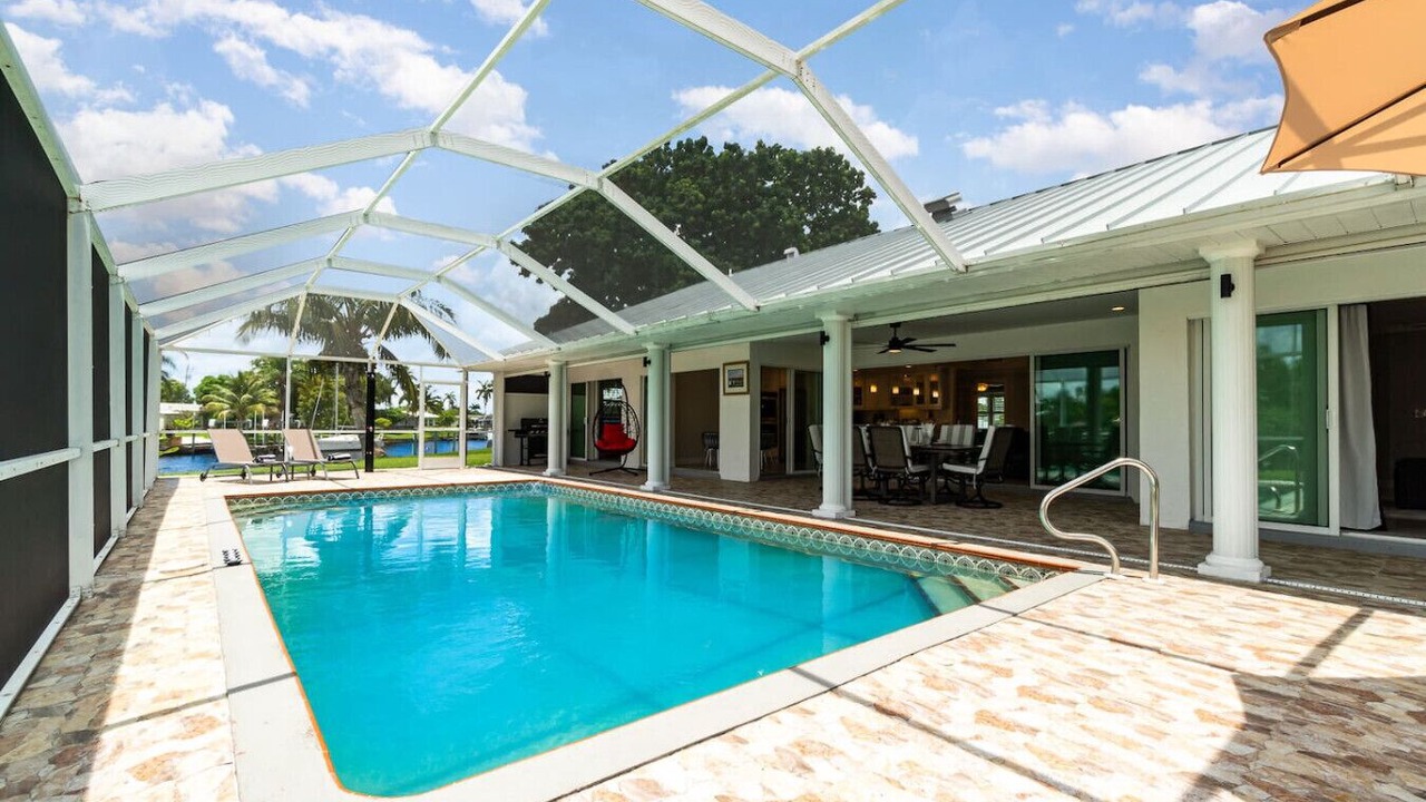 Photo of Outdoor in Lochmoor Waterway Estates