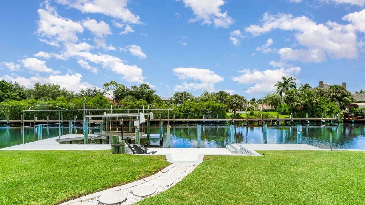 Photo of Others in Lochmoor Waterway Estates