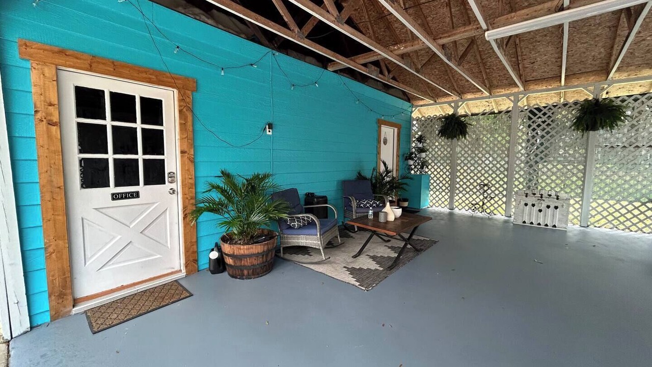 Photo of Patio Balcony in Doctors Inlet