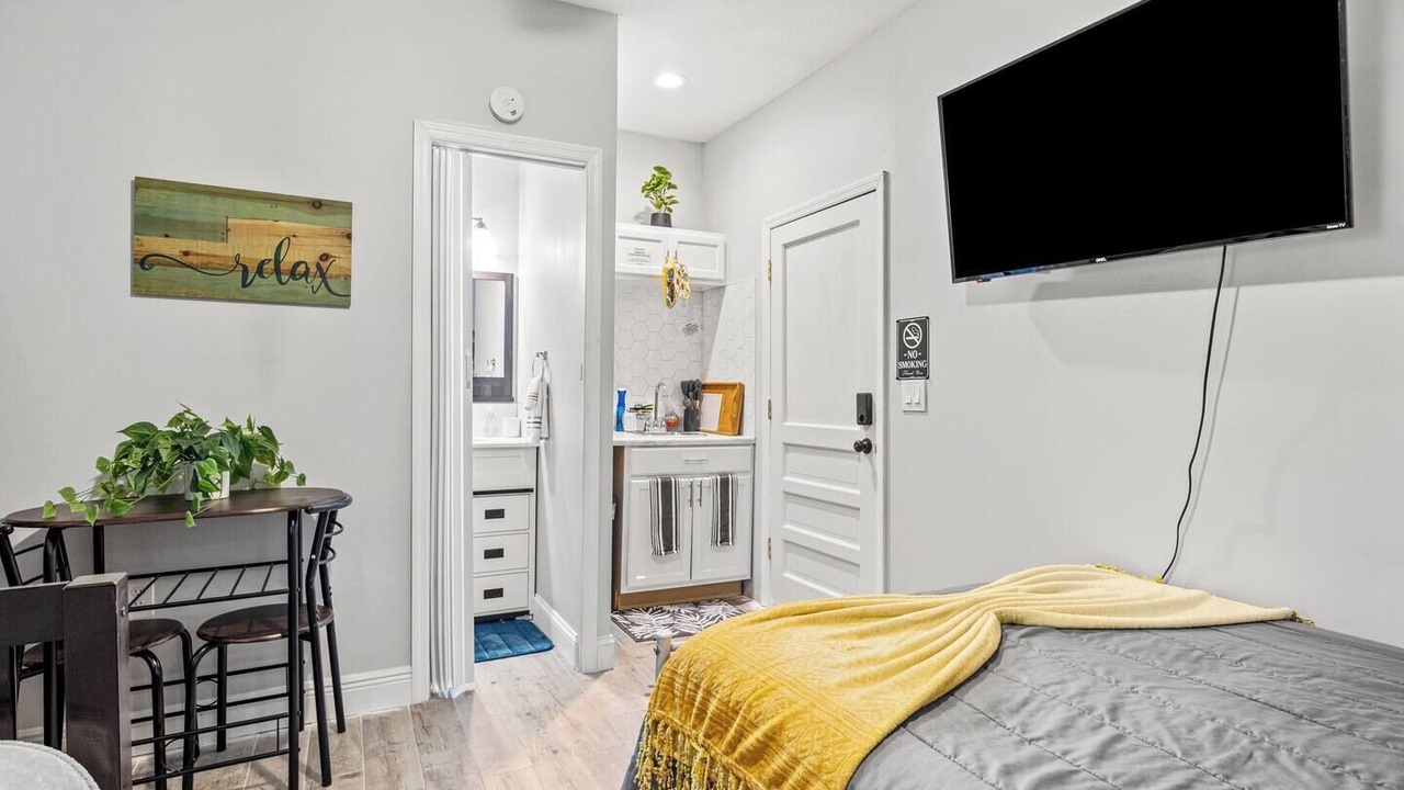 Photo of Bedroom in Doctors Inlet