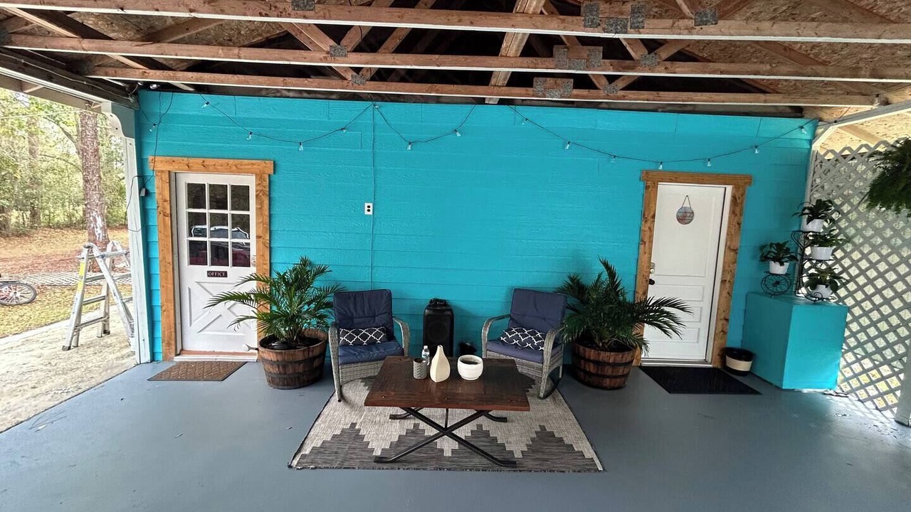 Photo of Patio Balcony in Doctors Inlet