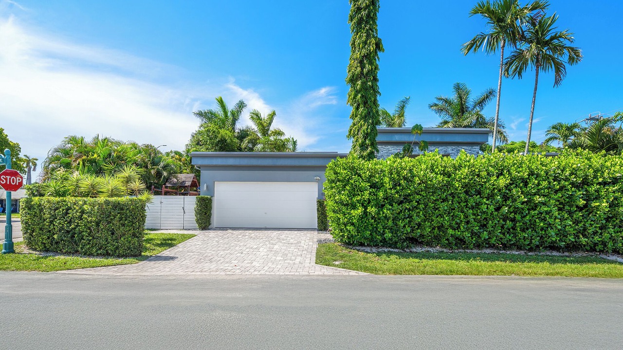 Photo of Outdoor in Poinsettia Heights
