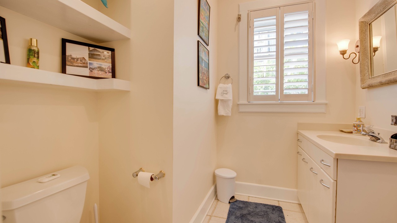 Photo of Bathroom in Midtown