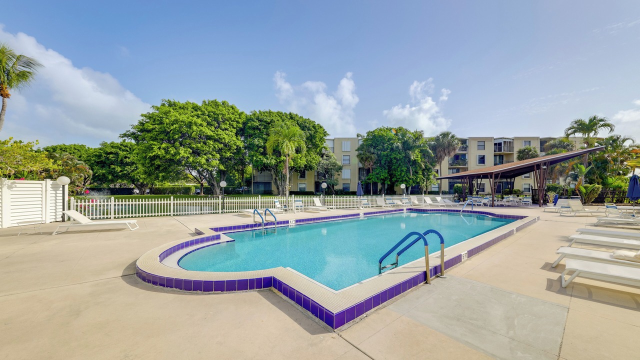 Photo of Outdoor in Island Estates