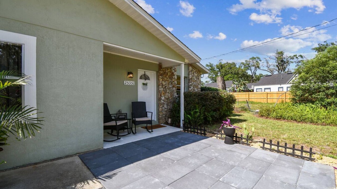 Photo of Patio Balcony in Mount Plymouth