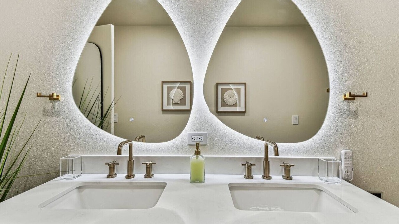 Photo of Bathroom in Mount Plymouth