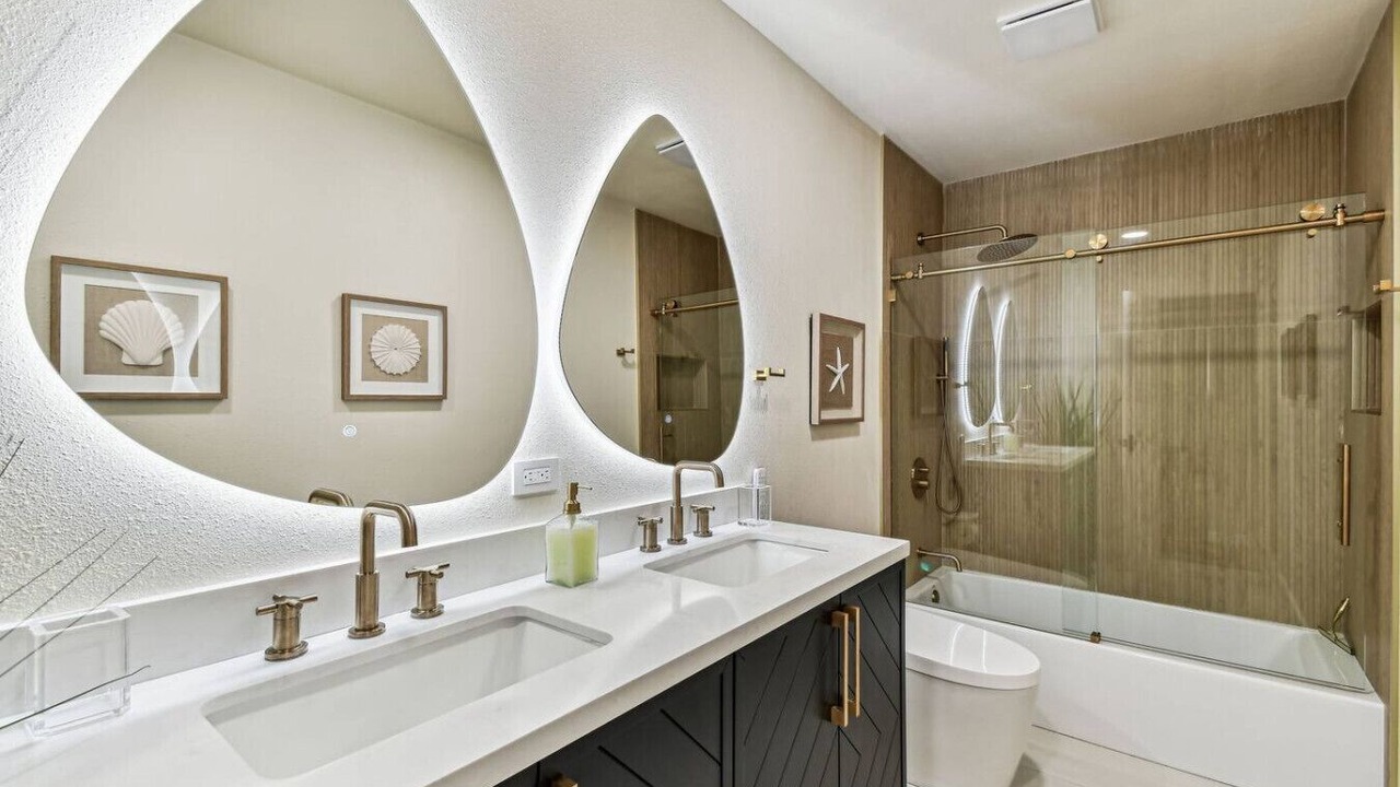 Photo of Bathroom in Mount Plymouth