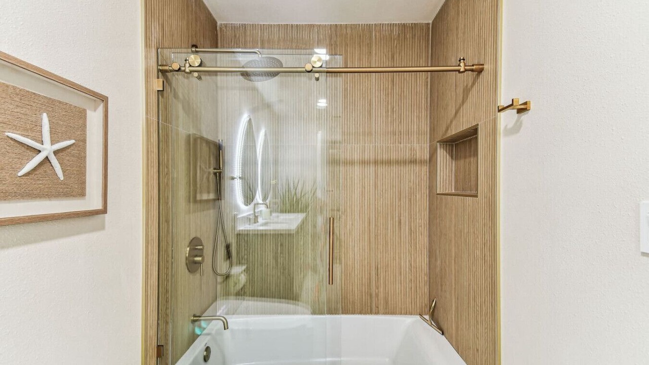 Photo of Bathroom in Mount Plymouth