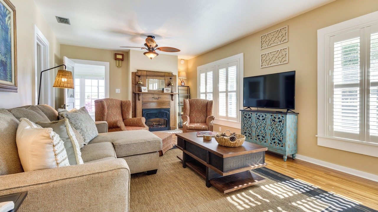 Photo of Livingroom in Tavares