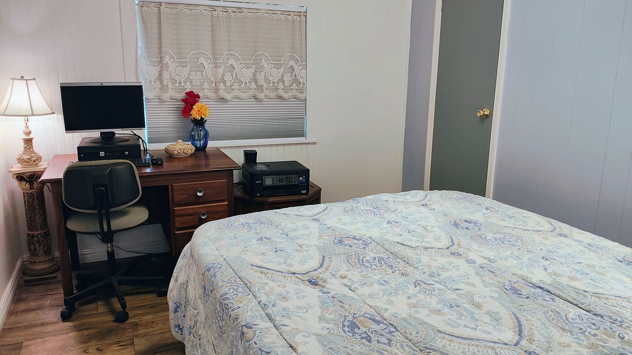 Photo of Bedroom in Oldsmar
