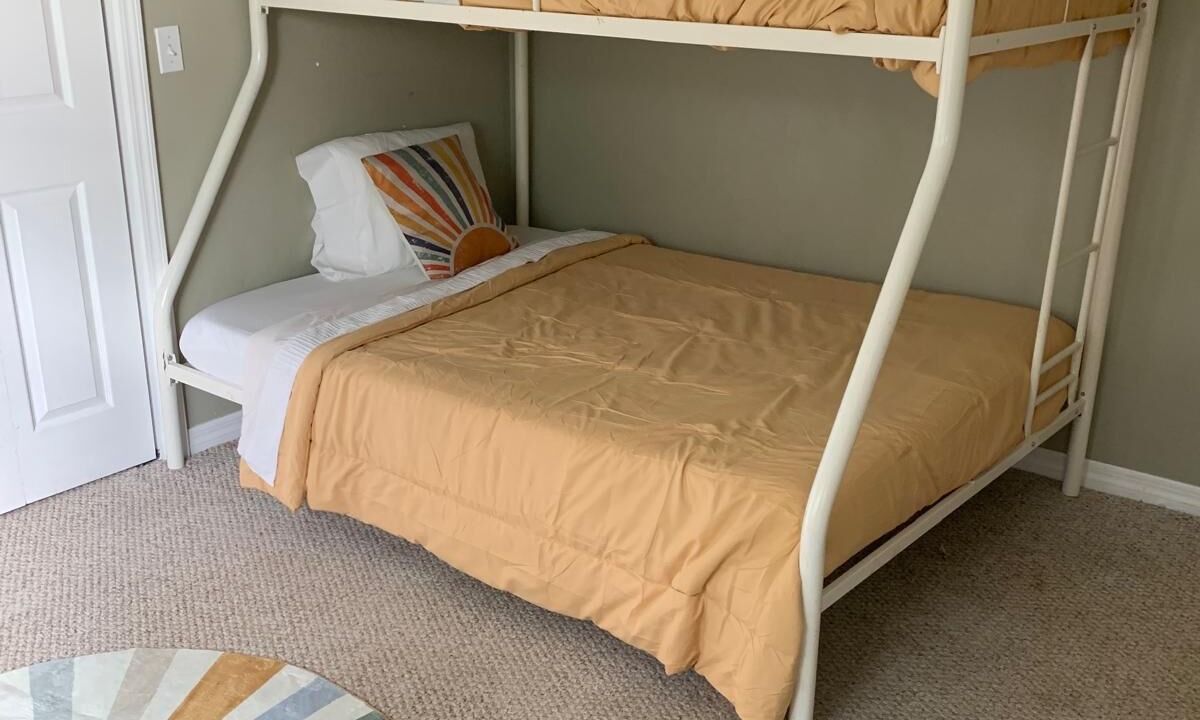Photo of Bedroom in Pine Ridge